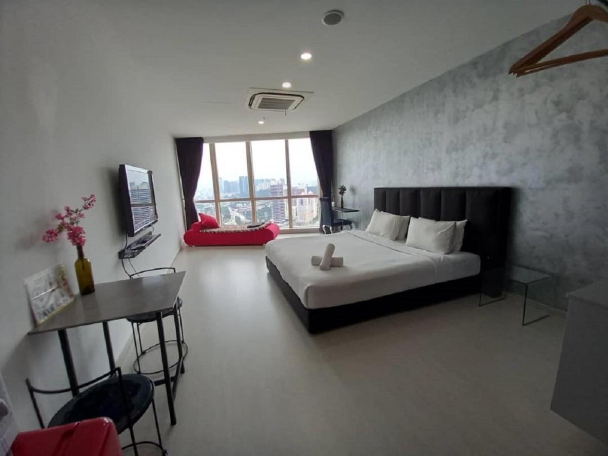 Pinnacle Pj @ Penguin Homes Petaling Jaya Exterior photo