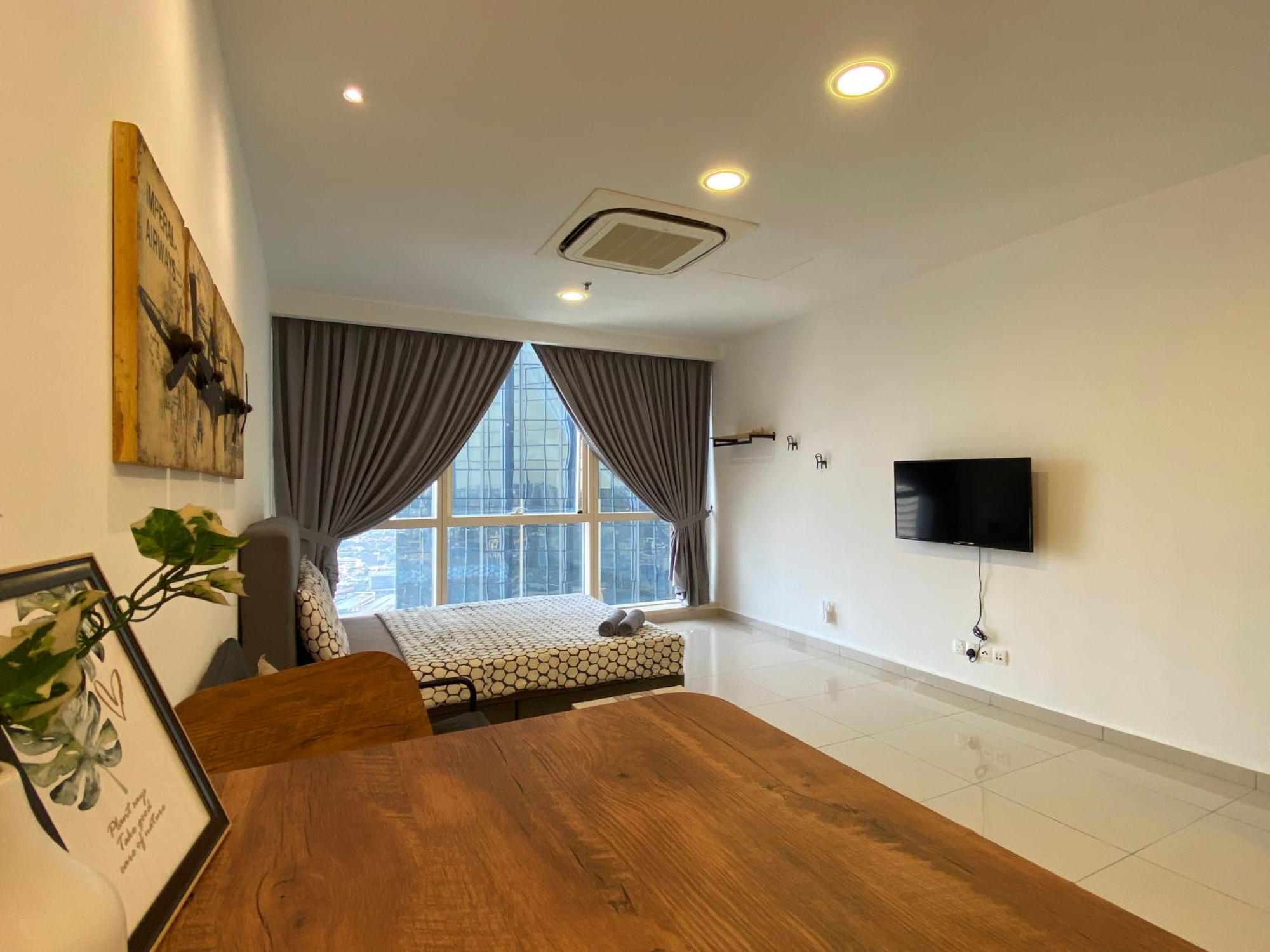 Pinnacle Pj @ Penguin Homes Petaling Jaya Exterior photo