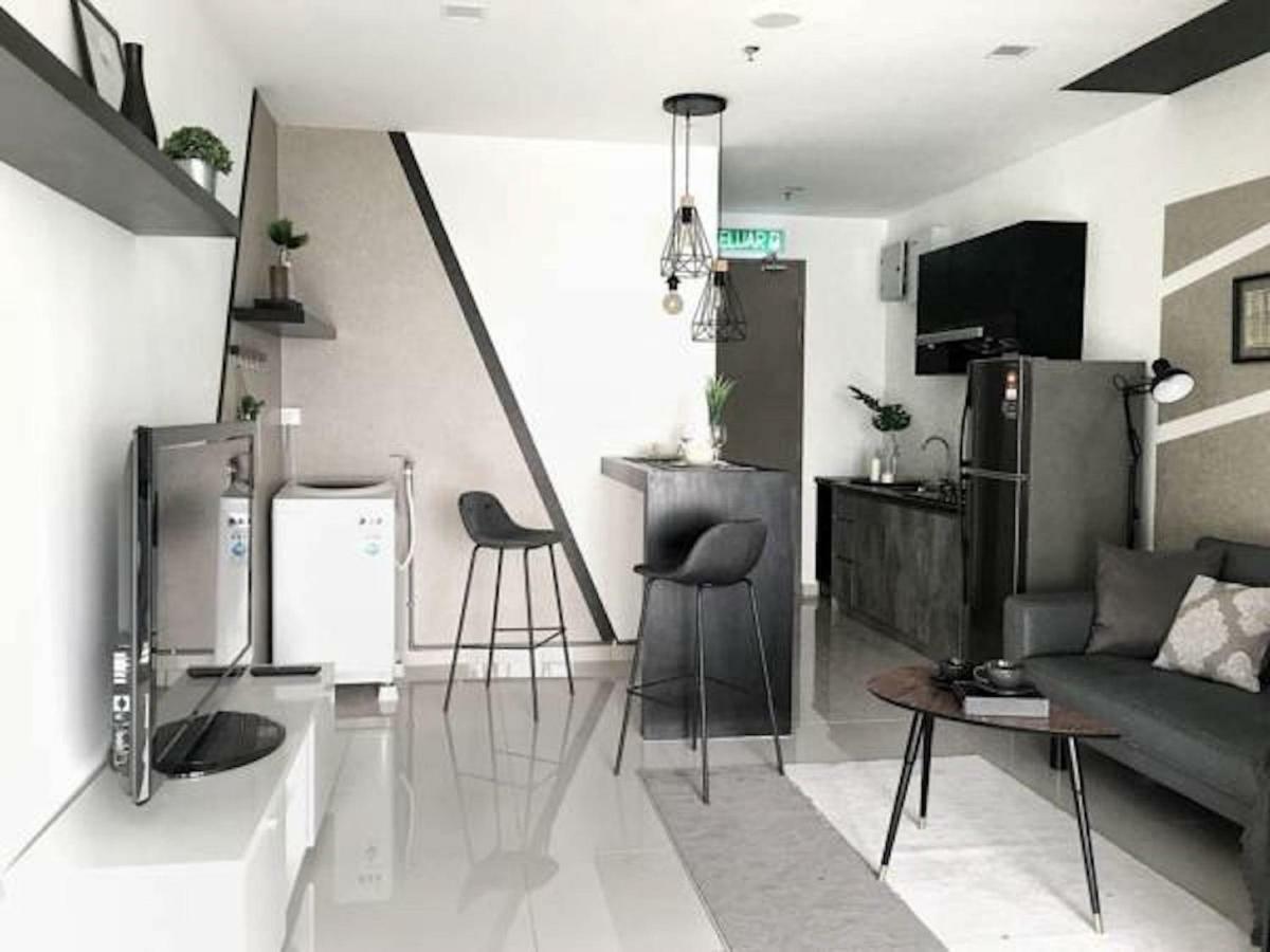 Pinnacle Pj @ Penguin Homes Petaling Jaya Exterior photo